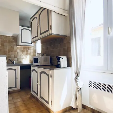 Mignon Studio Au Coeur Du Village De Апартаменты Сен-Тропе